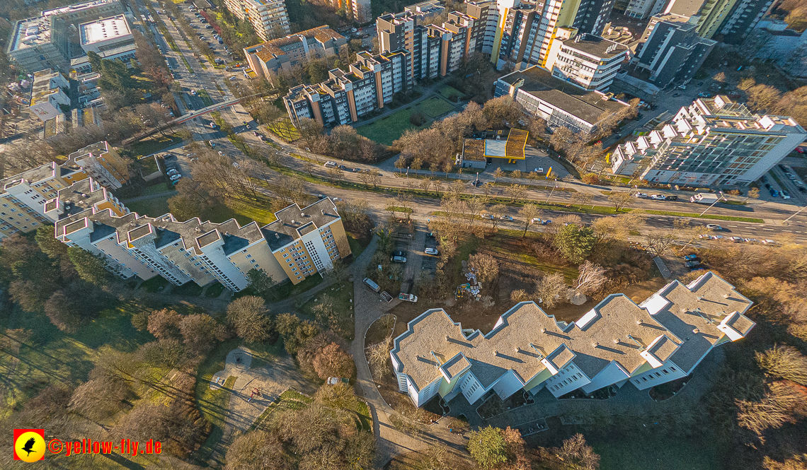 16.01.2023 - Luftbilder vom Marx-Zentrum und Gartenstadt Trudering